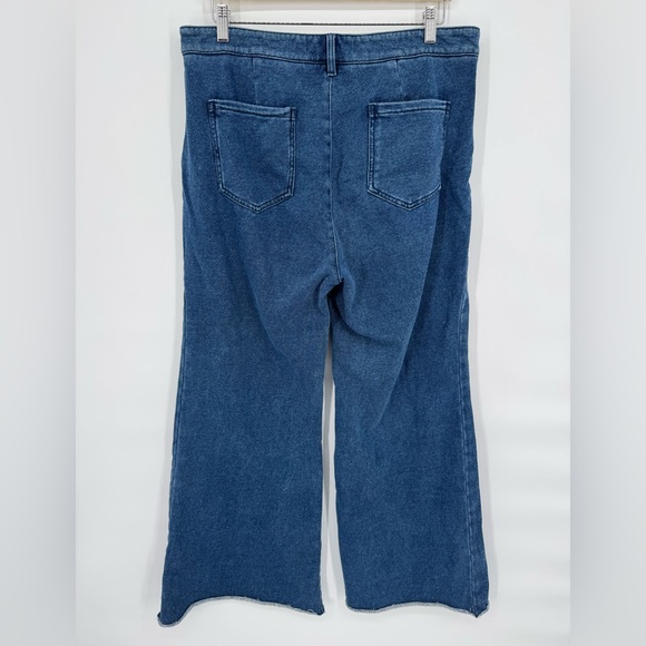 Anthropologie High-Rise Wide Leg Flare Jeans | Size 32 - Picture 3 of 8